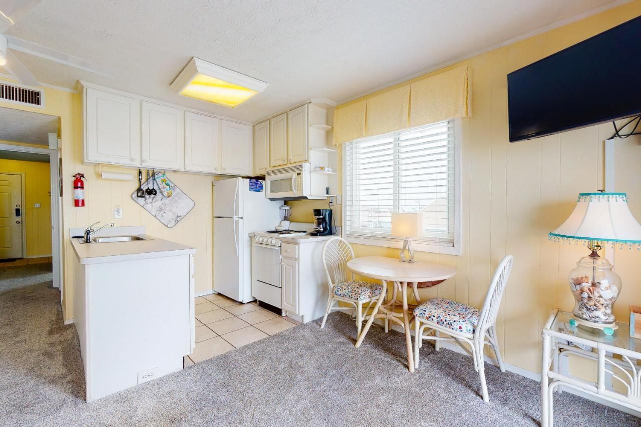 Beachfront Blessing Myrtle Beach Bagian luar foto